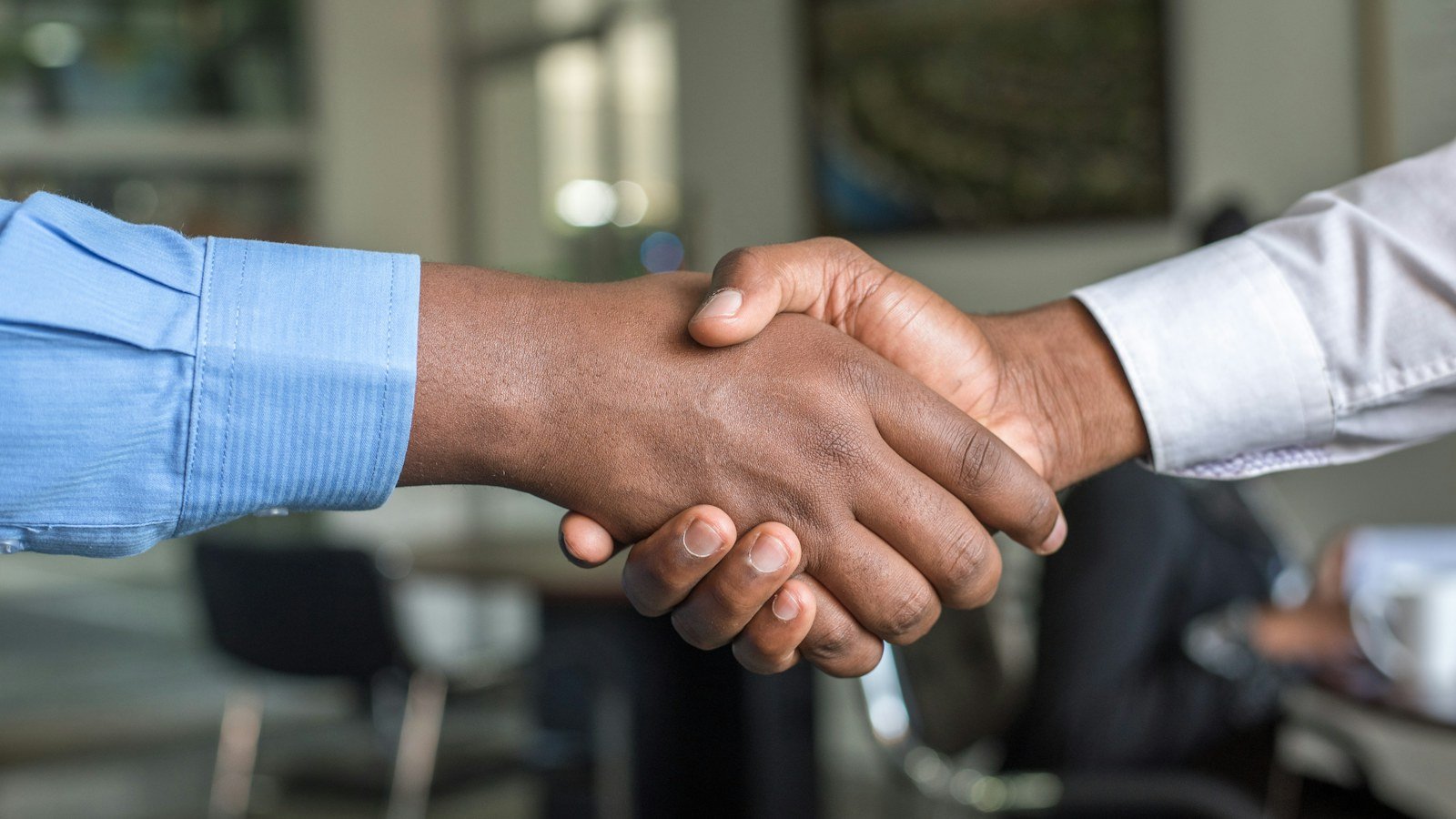 Sharing With Clients: The Portal Model vs the Attachment Model